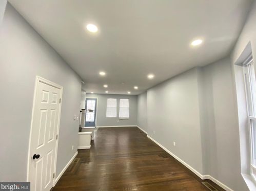 1655 Edgewood St, Philadelphia PA  19151-3912 exterior