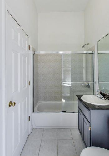 4844 Spaulding Ave, Chicago IL 60625-5205 exterior