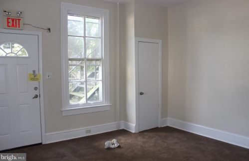 123 Main St, Pilesgrove NJ 08098-1226 exterior