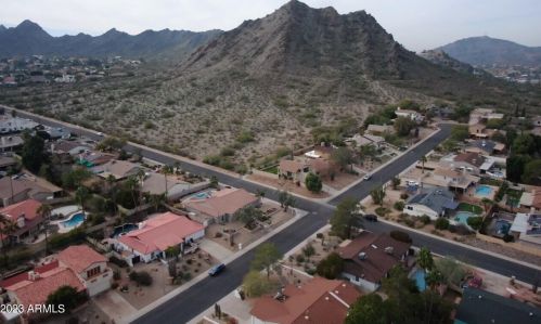 2301 Cortez St, Phoenix AZ  85029-3446 exterior