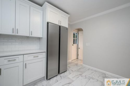 2124 Ludlow St, Rahway NJ 07065-3612 exterior