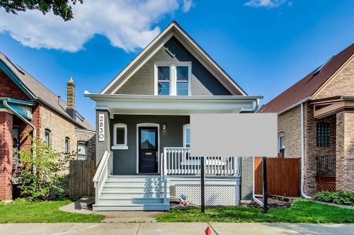 2830 Barry Ave, Chicago IL  60618-7016 exterior