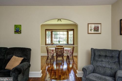 126 Homestead Ave, Tavistock NJ 08033-2732 exterior