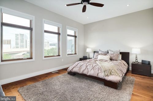 308 2nd St, Philadelphia PA 19133-0040 exterior