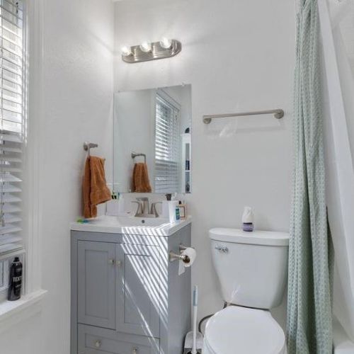 3929 Gilbert Ave, Dallas TX  75219-3805 exterior