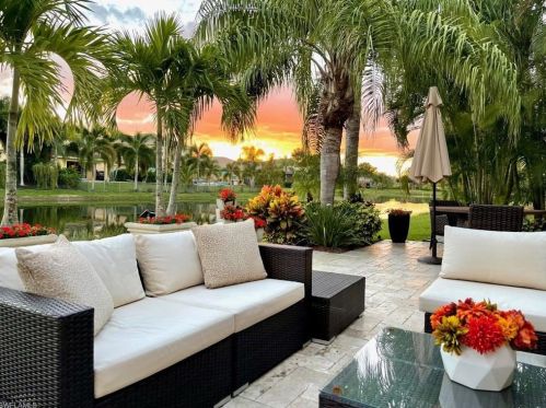 6582 Monterey Pt, Naples FL 34105-5038 exterior