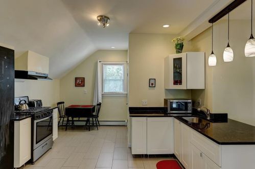 15 Armington Ave, Providence RI 02908-5202 exterior