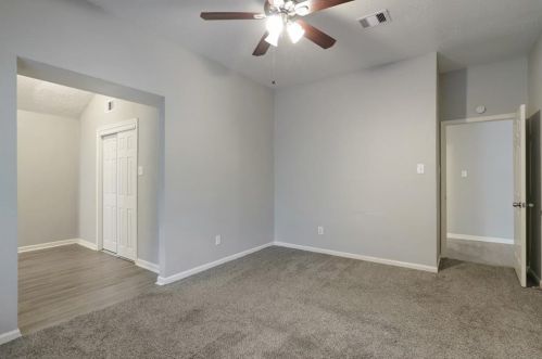 5003 Vlg Spg Dr, Humble TX 77339-7603 exterior