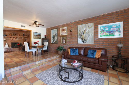 1202 Chula Vista Rd, Tucson AZ  85704-3008 exterior