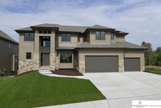 17812 Corby St, Omaha, NE 68116-2274