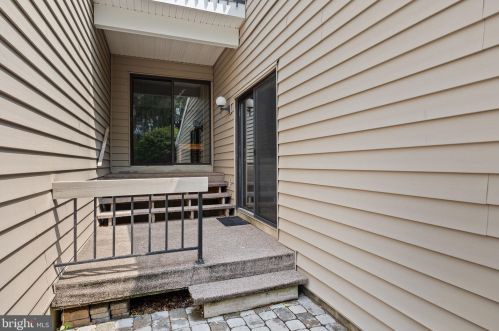 77 Slope, Clinton, NJ 08809-1134