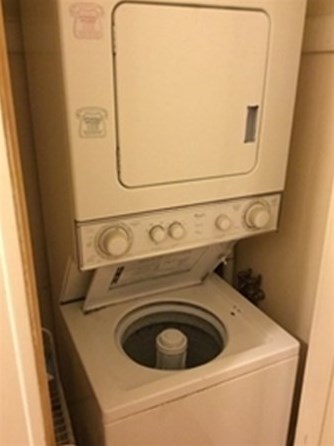 40 Kenwood St, Brookline MA  02446-2413 exterior