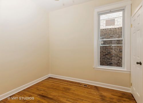 6734 Michigan Ave, Chicago IL  60637-3921 exterior