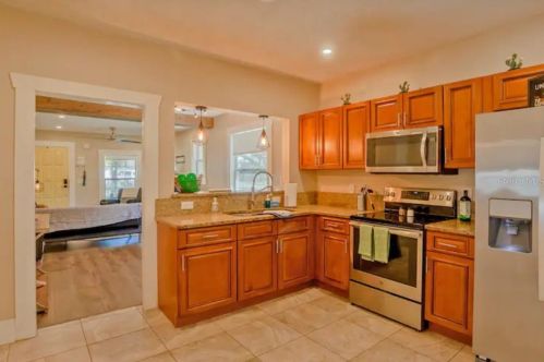 222 Emily St, Tampa FL  33603-5723 exterior