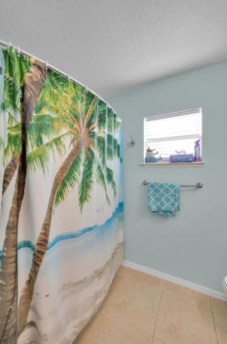 211 Kestor Dr, Fort Pierce FL 34953-5426 exterior