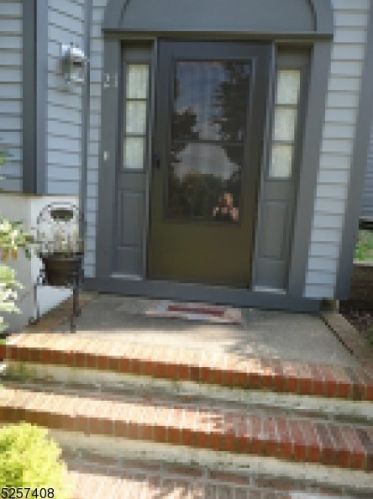 21 Delbarton Ct, Hackettstown NJ  07840-4214 exterior