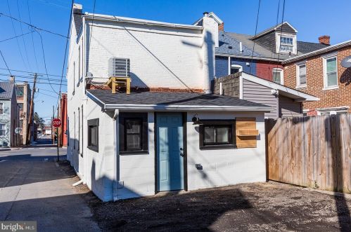 24 New St, Lancaster PA 17602-2047 exterior