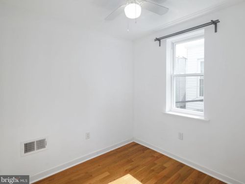 1645 Carlisle St, Philadelphia PA 19132-4018 exterior