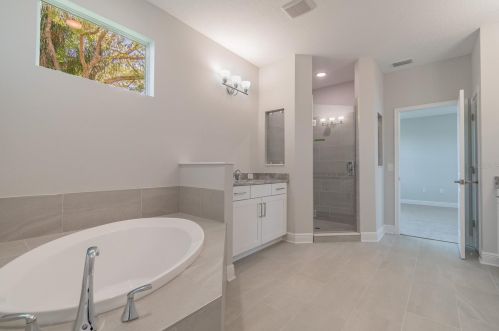 802 Alfred St, Tampa FL 33603-5405 exterior