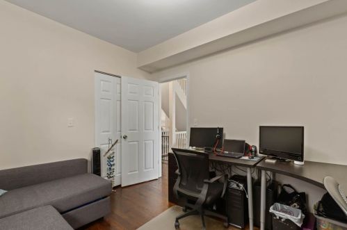 1740 Nagle Ave, Chicago IL 60706-4805 exterior