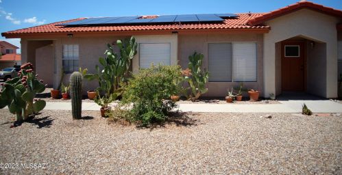9445 Albatross Dr, Tucson AZ  85742-5126 exterior