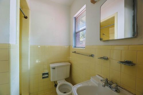 1710 32 St, Austin TX 78705-2115 exterior