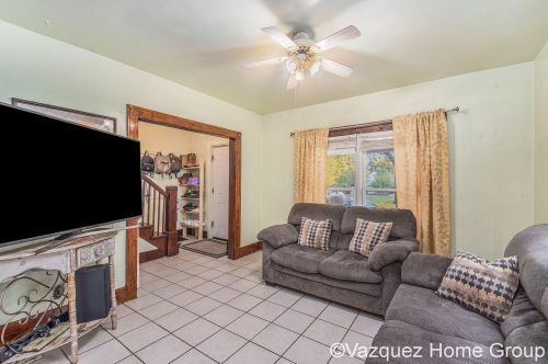 927 Mcreynolds Ave, Grand Rapids MI 49504-4439 exterior