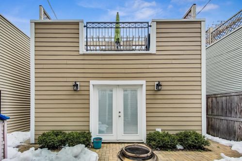 2236 Fletcher St, Chicago IL 60634-4033 exterior