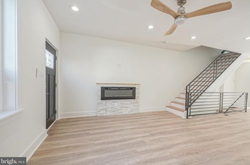 432 Manton St, Philadelphia PA 19147-5216 exterior