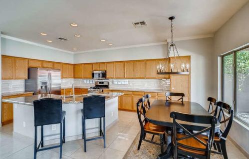 2426 Barbie Ln, Phoenix AZ 85085-5004 exterior