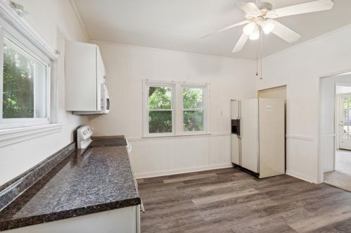 976 Grand Ave, Meskegon MI 49441-1811 exterior