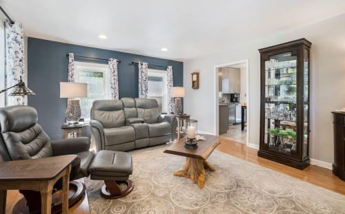 8004 G Ave, Kalamazoo, MI 49048-8205