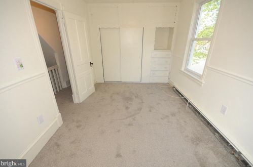 60 Main St, Roebling NJ 08554-1220 exterior