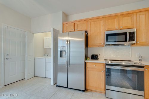 19 Beaufort Riv Rd, Bluffton SC 29909-6220 exterior