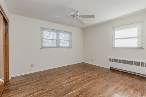 23 7 Ave, Huntington Station NY 11746-2209 exterior