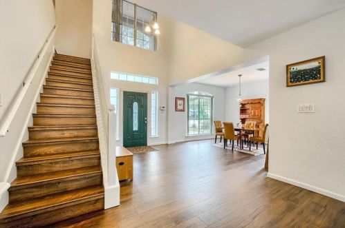 8514 Frst Hts Ln, Austin TX 78749-3500 exterior