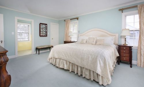 45 Ferncroft Rd, Newton MA 02468-1213 exterior