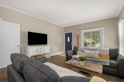 919 Merrifield St, Grand Rapids MI 49507-3338 exterior