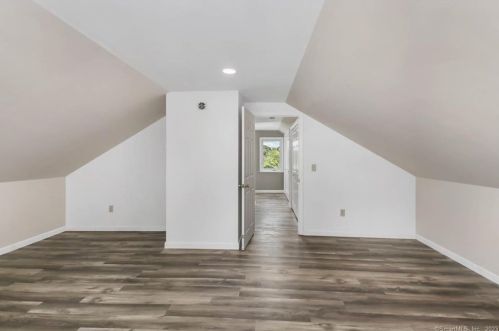 37 Commerce Ave, Killingly CT 06239-2804 exterior