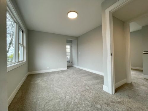 4951 Mcvicker Ave, Chicago IL  60630-1922 exterior