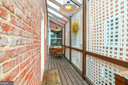 117 Peyton St, Alexandria VA 22314-2723 exterior