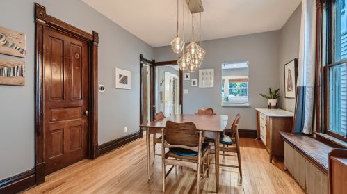 4209 Bernard St, Chicago IL 60618-1103 exterior