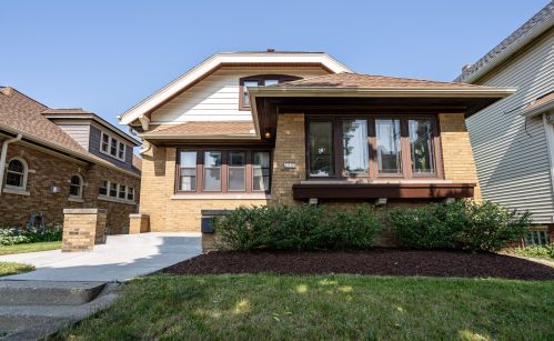 2533 Howell Ave, Milwaukee, WI 53207-1604