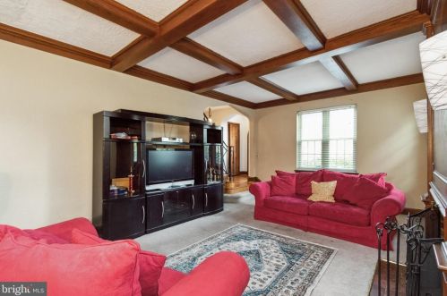 1416 Iris St, Washington, DC 20012-1410