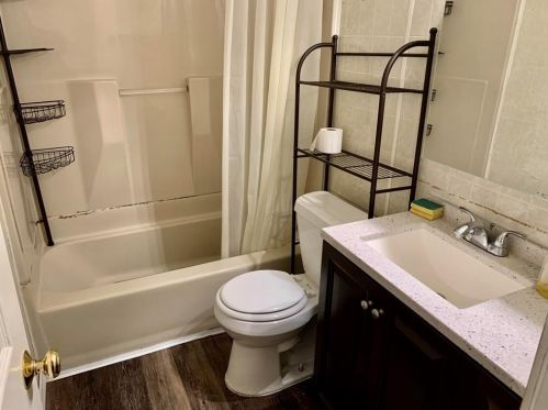 2350 Douglas Ave, Dallas TX 75219-2434 exterior