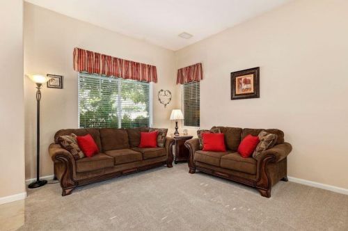 552 Hall St, Folsom CA 95630-9545 exterior