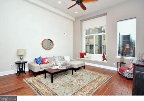 1139 Brandywine St, Philadelphia PA  19123-3311 exterior