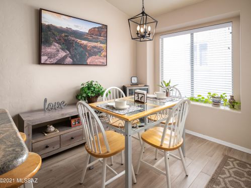 1484 Ganymede Dr, Tucson AZ 85737-3418 exterior