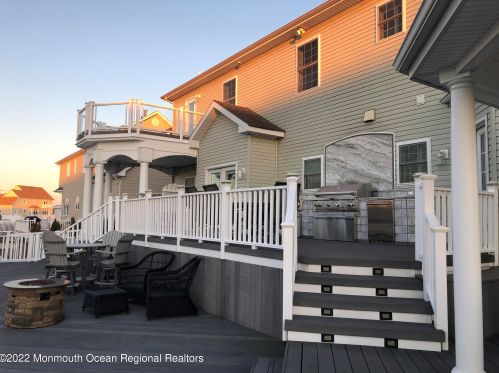 820 Bowline Dr, Lacey NJ  08731-3006 exterior