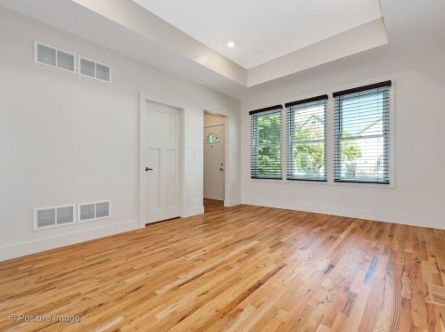 2052 Bingham St, Chicago IL  60647-4032 exterior